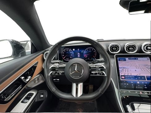 Used 2025 Mercedes-Benz CLE 300 4MATIC Coupe image 32