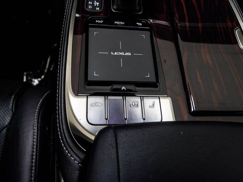 Used 2018 Lexus LS 500 w/ Interior Upgrade Package RWD image 22