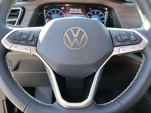 New 2026 Volkswagen Atlas SEL image 33