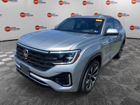 Used 2026 Volkswagen Atlas Cross Sport SEL Premium R-Line AWD/4WD image 1