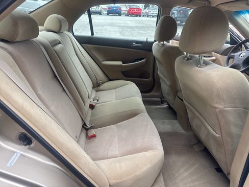 Used 2004 Honda Accord LX image 12