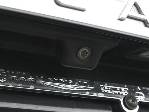 Used 2021 Volkswagen Atlas SE w/ Panoramic Sunroof Package FWD image 35