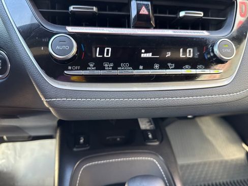 Used 2024 Toyota Corolla XSE FWD image 17