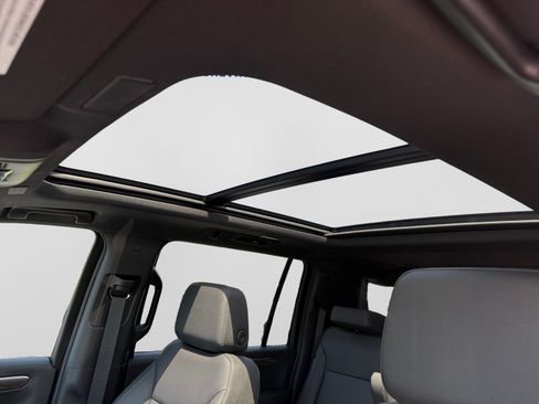 New 2026 Chevrolet Suburban LT w/ Advanced Technology Package RWD image 22