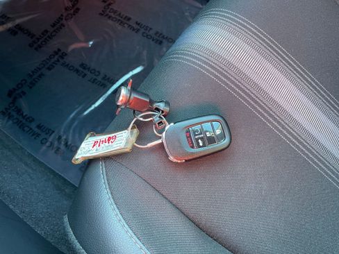 Used 2025 Honda Civic Sport image 22