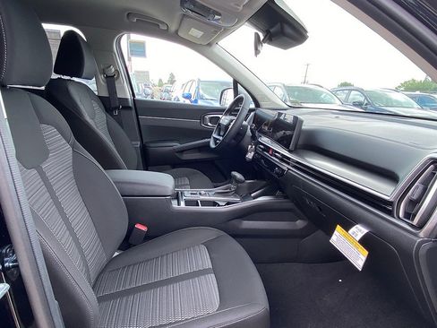 New 2026 Kia Sorento LX FWD image 25