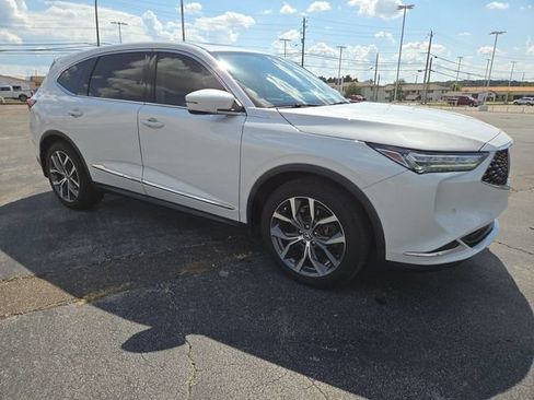 Used 2024 Acura MDX w/ Technology Package FWD image 2