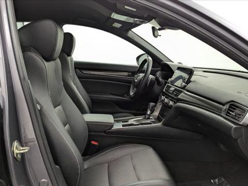 Used 2019 Honda Accord LX image 21