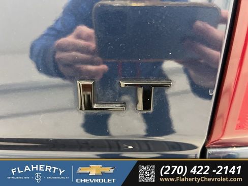Used 2021 Chevrolet Silverado 1500 LT w/ Convenience Package II AWD/4WD image 18