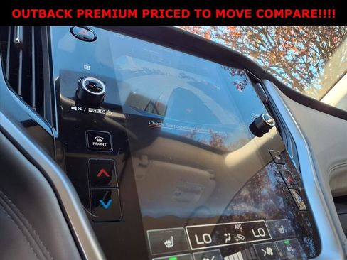 Used 2024 Subaru Outback Premium AWD/4WD image 16