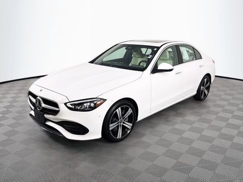 Used 2025 Mercedes-Benz C 300 Sedan image 3