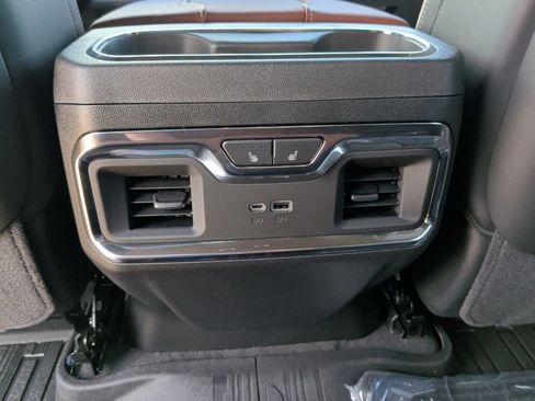 New 2026 GMC Sierra 2500 Denali Ultimate AWD/4WD image 43