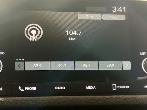 Used 2024 Honda Civic Sport image 10