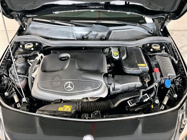Used 2016 Mercedes-Benz CLA 250 image 11