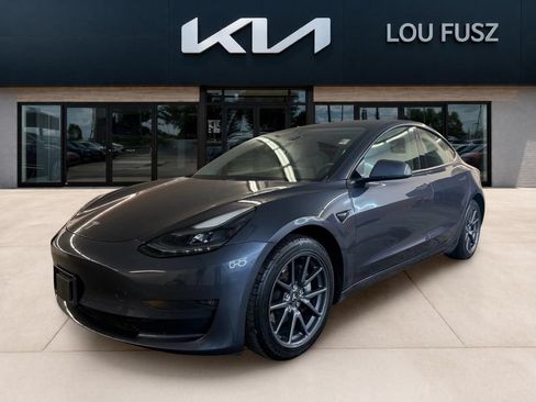 Used 2022 Tesla Model 3 Long Range AWD/4WD image 1
