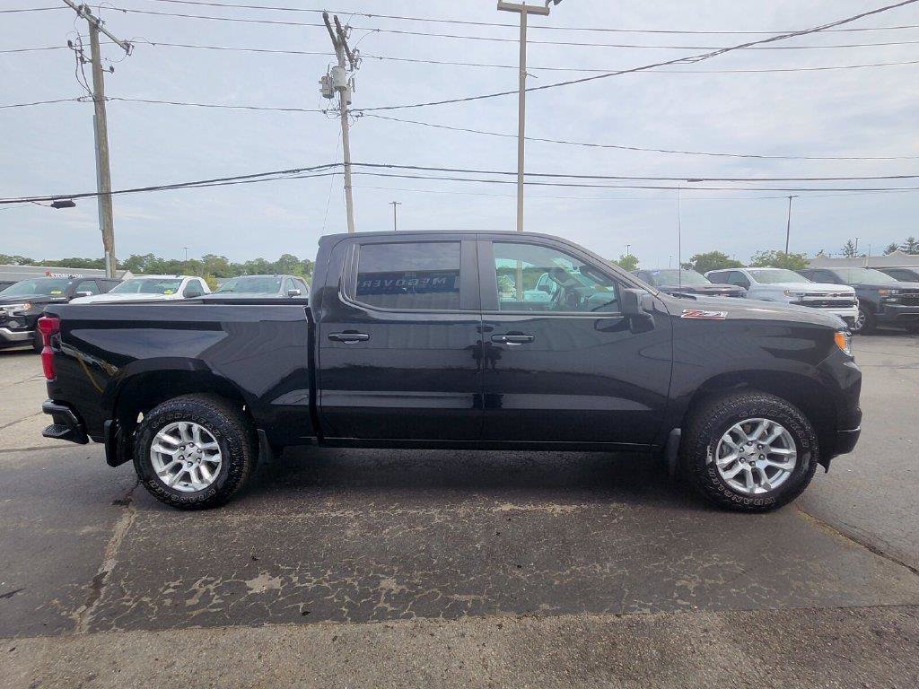 Used 2025 Chevrolet Silverado 1500 RST w/ Z71 Off-Road Package AWD/4WD image 6