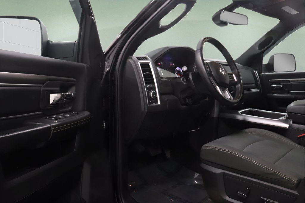 Used 2024 RAM 1500 Warlock AWD/4WD image 10