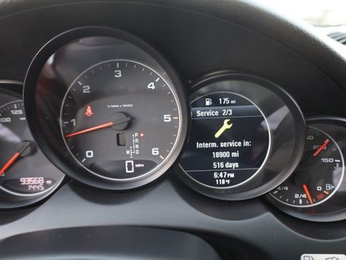 Used 2013 Porsche Cayenne Diesel AWD/4WD image 31