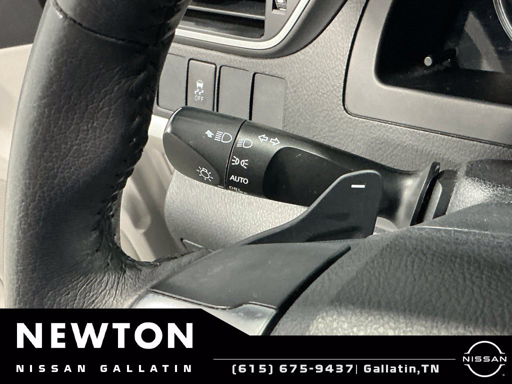 Used 2017 Toyota Camry SE FWD image 28