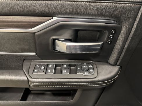 Used 2025 RAM 3500 Laramie w/ Night Edition image 18