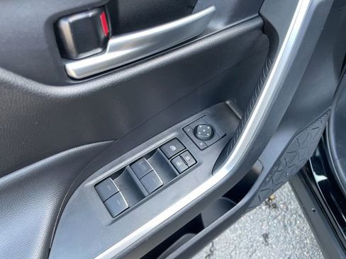 Used 2025 Toyota RAV4 XLE w/ Convenience Package AWD/4WD image 25