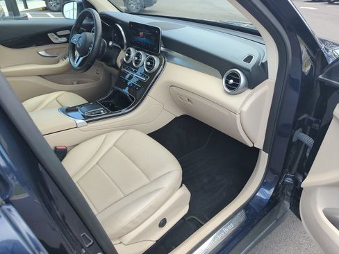 Used 2022 Mercedes-Benz GLC 300 image 37