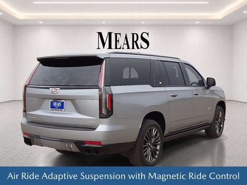Used 2023 Cadillac Escalade ESV V w/ LPO, Floor Liner Package AWD/4WD image 6