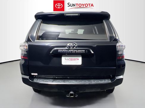 Used 2021 Toyota 4Runner SR5 image 5