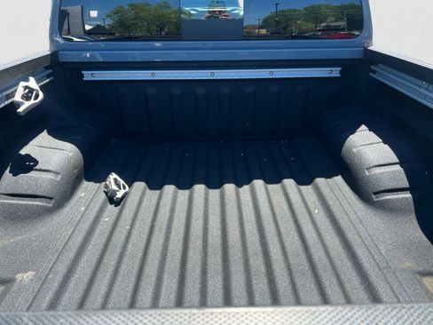 Certified 2023 Nissan Frontier PRO-4X w/ Pro-4X Premium Package AWD/4WD image 5