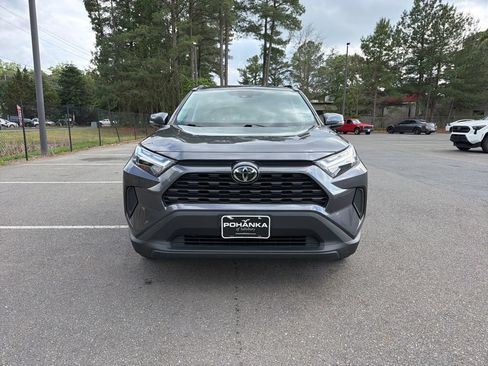 Used 2025 Toyota RAV4 XLE AWD/4WD image 4
