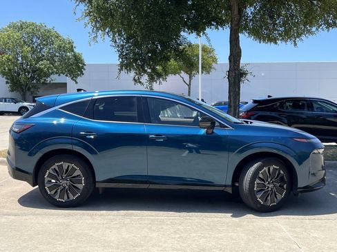 Certified 2026 Nissan Murano Platinum w/ Cargo Package AWD/4WD image 2