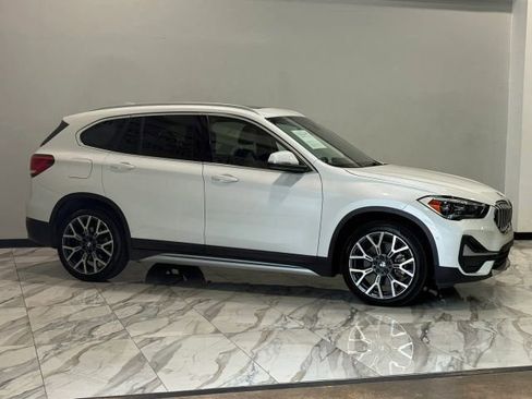 Used 2021 BMW X1 xDrive28i w/ Premium Package image 5