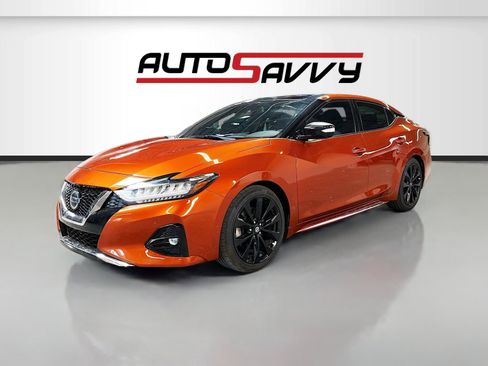 Used 2021 Nissan Maxima SR w/ Sport Mat Group FWD image 3