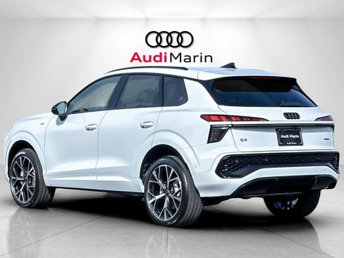 New 2026 Audi Q3 quattro 2.0T image 3