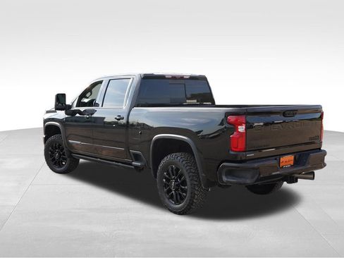 Used 2024 Chevrolet Silverado 3500 High Country w/ High Country Premium Package AWD/4WD image 7