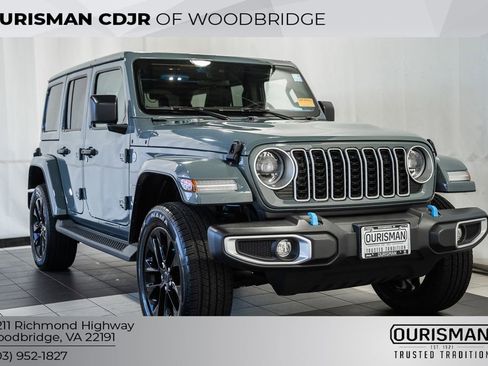 Used 2024 Jeep Wrangler Unlimited Sahara w/ Safety Group AWD/4WD image 1