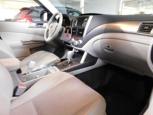 Used 2012 Subaru Forester 2.5X Limited AWD/4WD image 16
