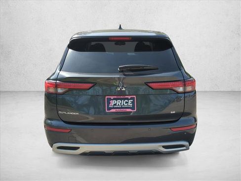 Used 2024 Mitsubishi Outlander SE FWD image 6