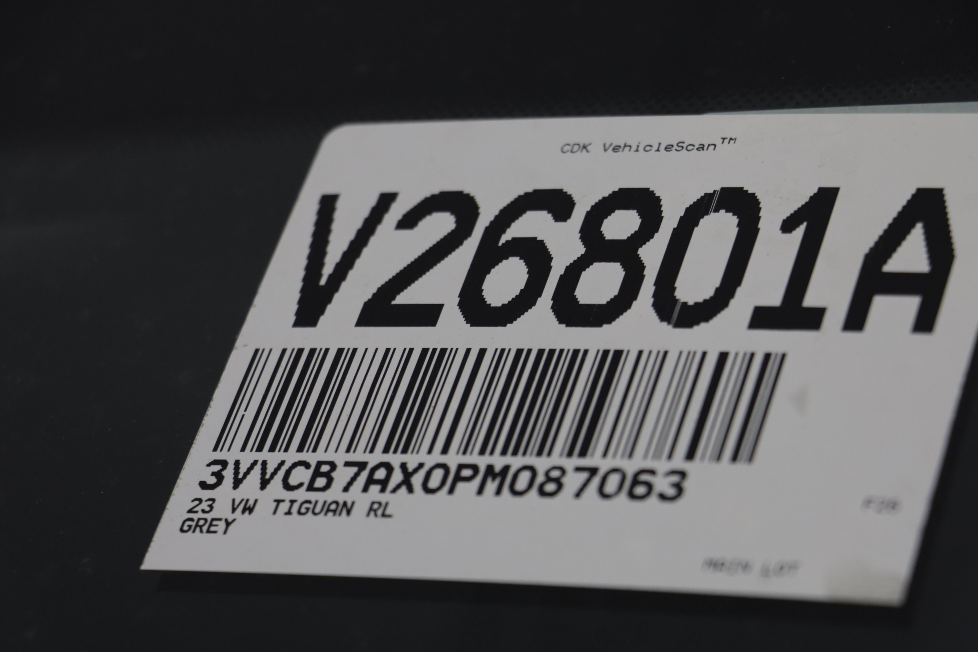 Certified 2023 Volkswagen Tiguan SE R-Line FWD image 24