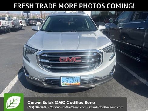 Used 2019 GMC Terrain SLT FWD image 2