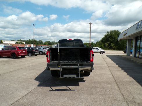 Used 2023 Ford F250 Lariat image 24