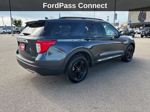 Used 2024 Ford Explorer XLT w/ Equipment Group 202A AWD/4WD image 6