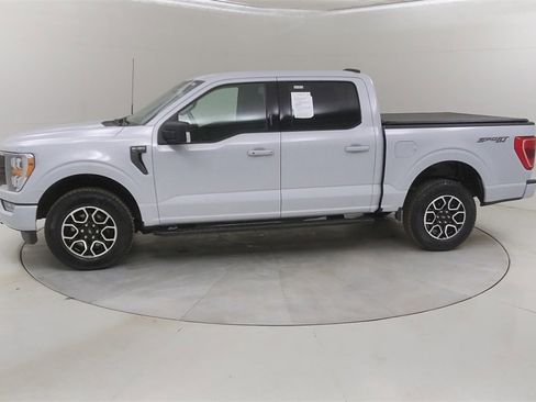 Certified 2022 Ford F150 XLT w/ Equipment Group 302A High image 19