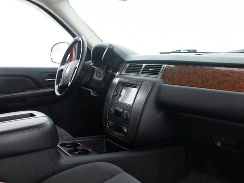 Used 2007 Chevrolet Suburban LT AWD/4WD image 34