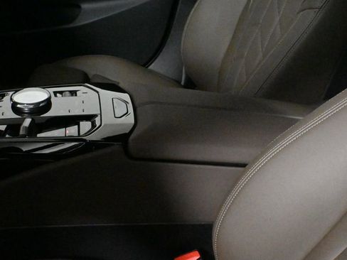 Used 2026 BMW 530i xDrive w/ Premium Package image 27