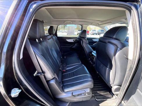 Used 2023 Acura MDX SH-AWD w/ Technology Package image 16