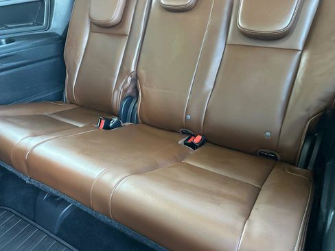 Used 2019 Subaru Ascent Touring w/ Popular Package #2 image 15