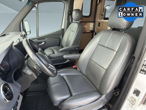 Used 2019 Mercedes-Benz Sprinter 3500 image 5