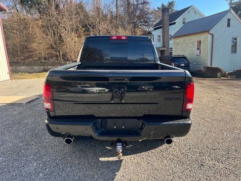 Used 2017 RAM 1500 Sport w/ Black Ram 1500 Sport Group image 7