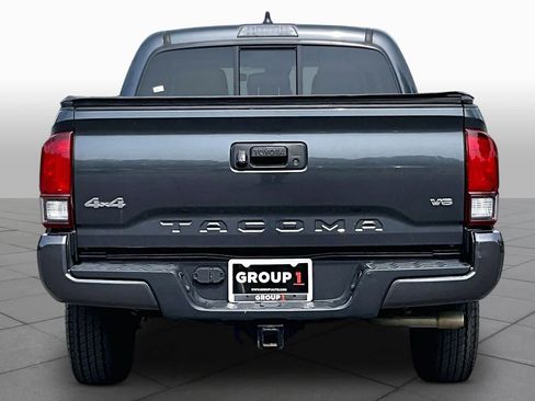 Used 2022 Toyota Tacoma SR AWD/4WD image 5
